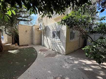 רחל כגן 1