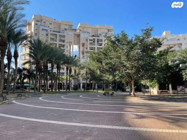 מודעת נכס, דולצ'ין, הגוש הגדול, רמת אביב החדשה, נופי ים, תל אביב יפו