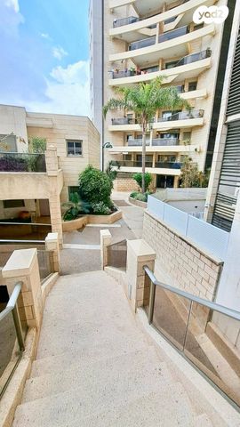 מודעת נכס, רעננה