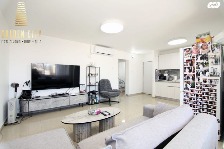 פתח תקווה 83