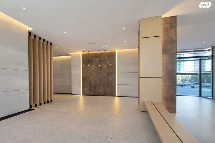 אמנון ליפקין שחק 