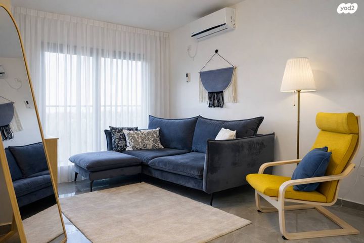 מודעת נכס, שדרות אליהו גולומב, הדר עליון, חיפה