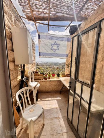דירה להשכרה בירושלים (תיווך) — 3