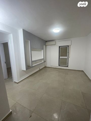 נחום סוקולוב 