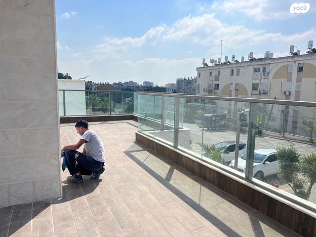 שקמים ואגמים