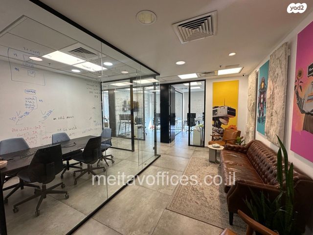 יגאל אלון 94