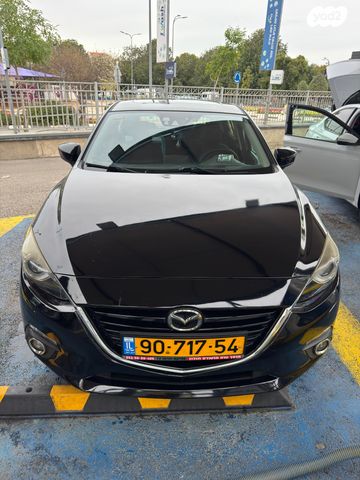 מודעת רכב מאזדה 3
