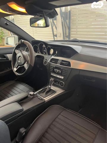 מודעת רכב מרצדס-בנץ C-class