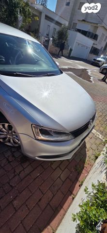 מודעת רכב פולקסווגן ג'טה