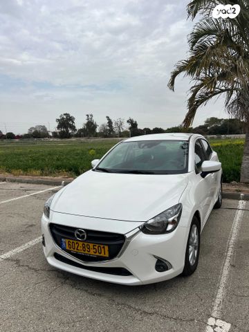 מודעת רכב מאזדה 2