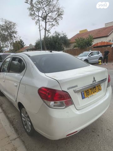 מודעת רכב מיצובישי אטראז'