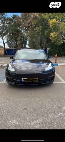 מודעת רכב טסלה מודל 3