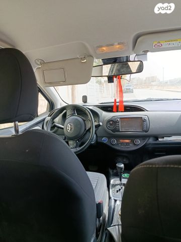 מודעת רכב טויוטה יאריס