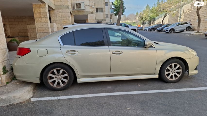 מודעת רכב סובארו B4/לגאסי