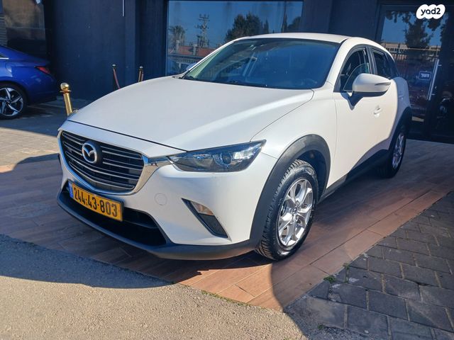 מודעת רכב מאזדה CX-3