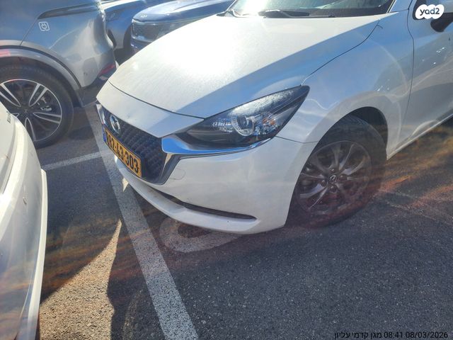 מודעת רכב מאזדה 2