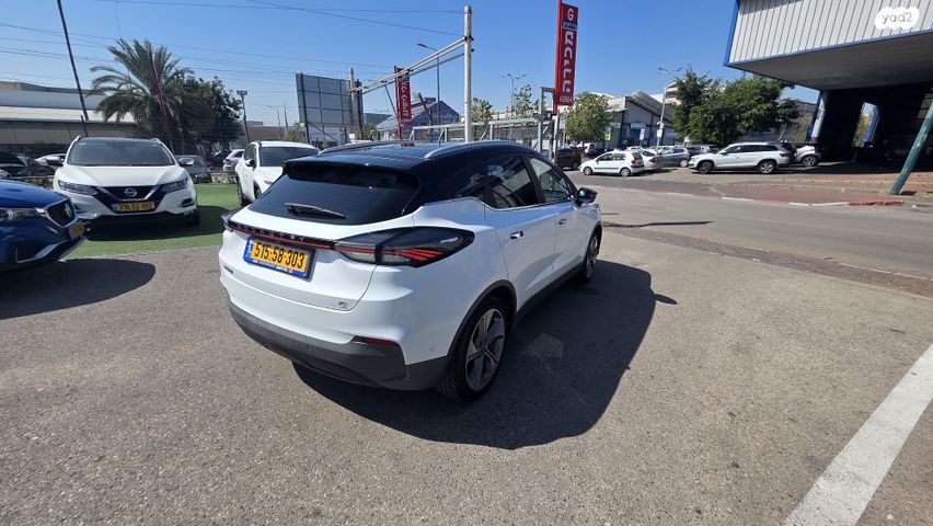 מודעת רכב ג׳ילי Geometry C 1