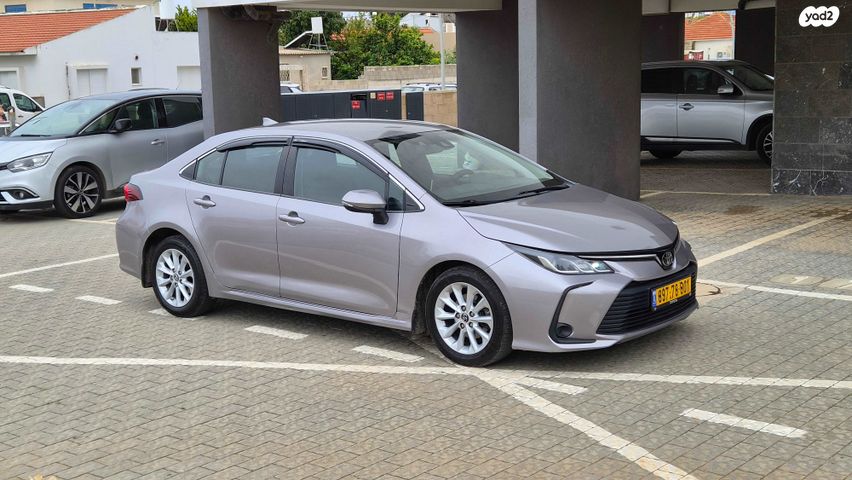 מודעת רכב טויוטה קורולה