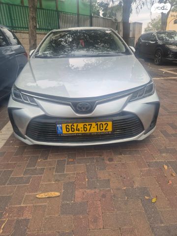 מודעת רכב טויוטה קורולה