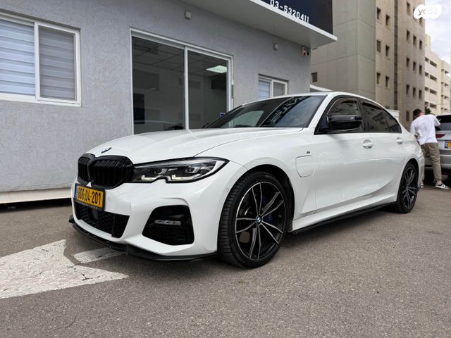 מודעת רכב ב מ וו סדרה 3