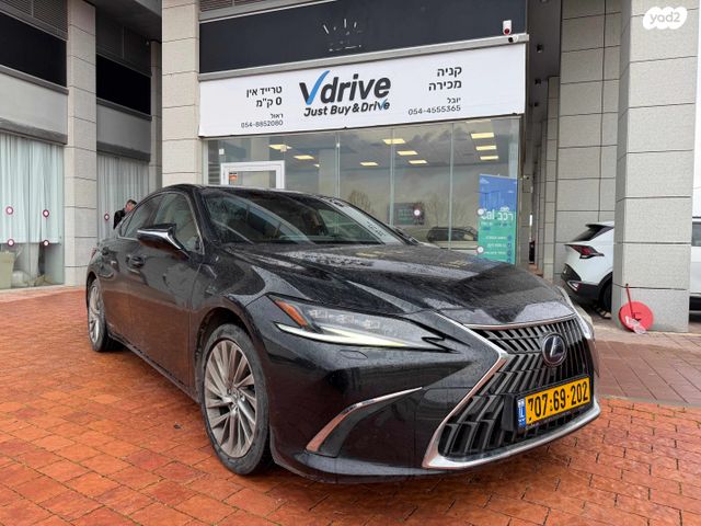מודעת רכב לקסוס ES
