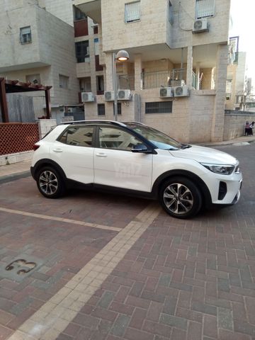 מודעת רכב קיה סטוניק 3