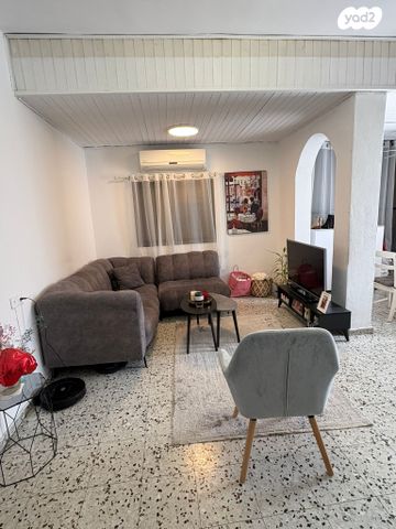 שדרות ירושלים 5