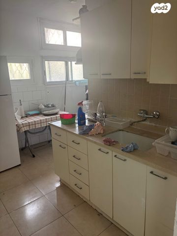 ברל כצנלסון 7