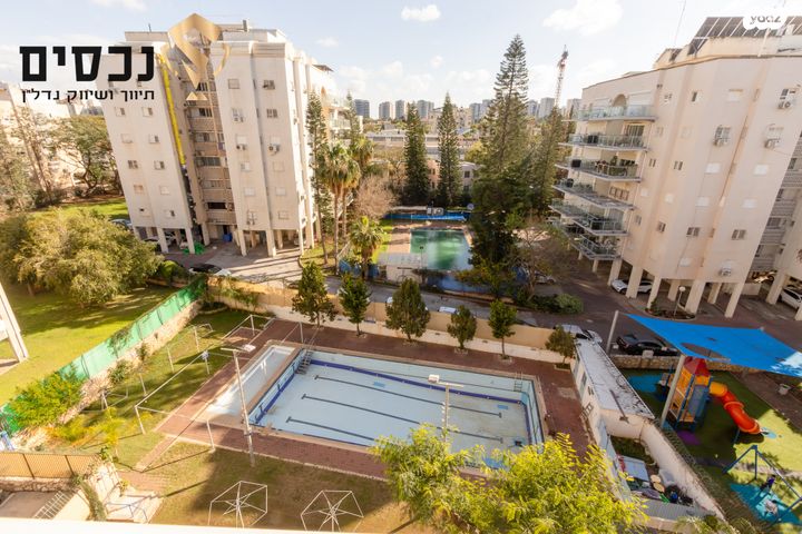 דירה, כפר גנים ב, פתח תקווה