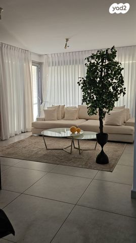 מודעת נכס, הקריה מע"ר, אשדוד