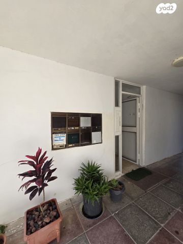 מודעת נכס, רחבת יותם, שכונה ו', באר שבע