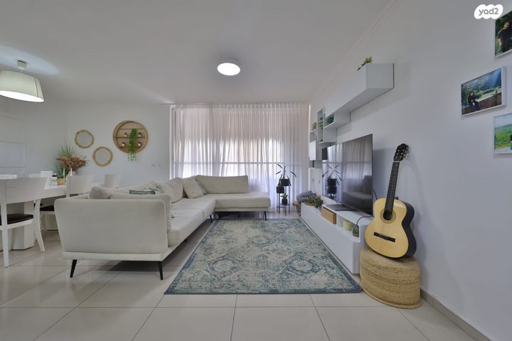 מודעת נכס, הפלמ"ח 4, מרכז העיר, סביניה, הוותיקה, קרית ביאליק