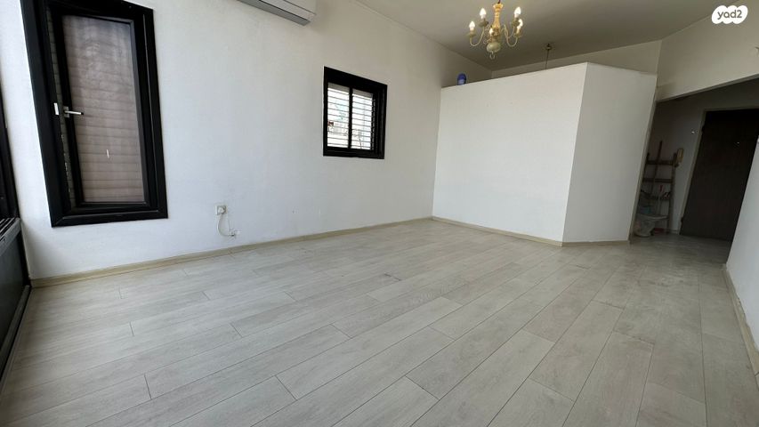 מודעת נכס, סוקולוב 113, אגרובנק, חולון