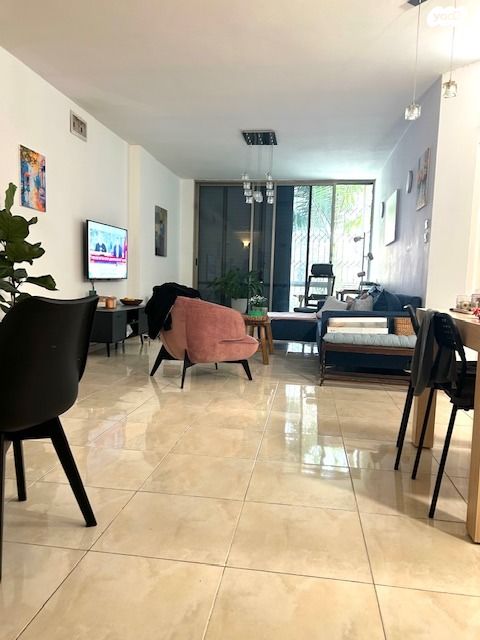 דירה, רמת השרון