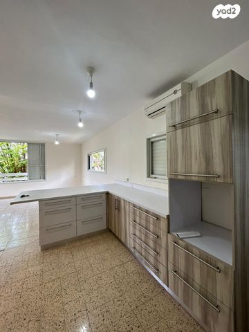 בנימין מטודלה 