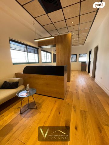 חנויות/ שטח מסחרי