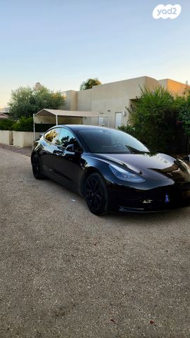 מודעת רכב טסלה מודל 3