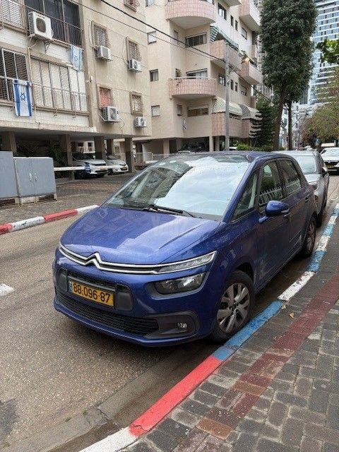 מודעת רכב סיטרואן C4 פיקאסו