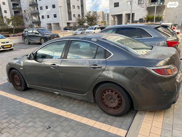 מודעת רכב מאזדה 6