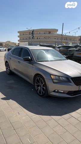 מודעת רכב סקודה סופרב