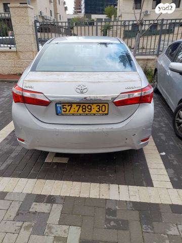 מודעת רכב טויוטה קורולה