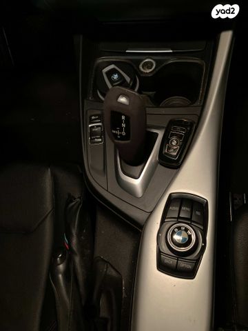 מודעת רכב ב מ וו סדרה 1