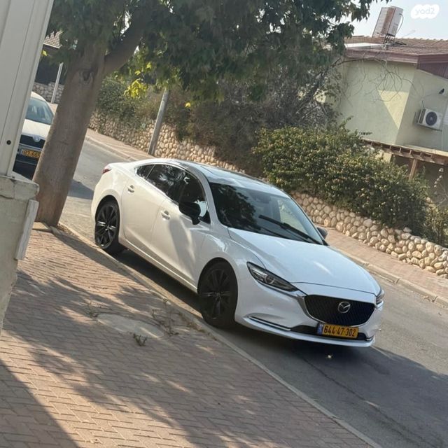מודעת רכב מאזדה 6