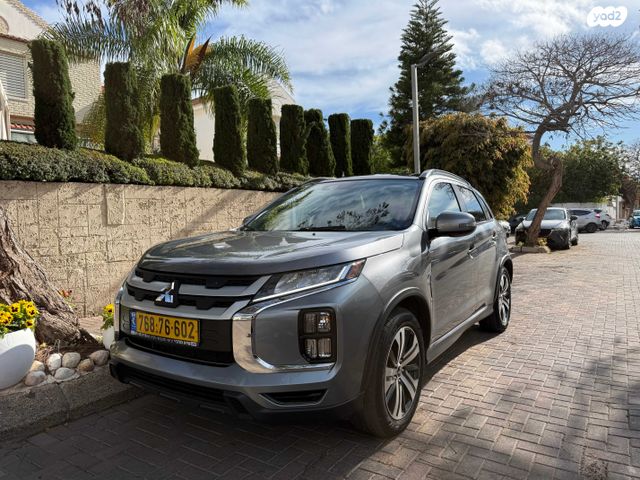 מודעת רכב מיצובישי ASX