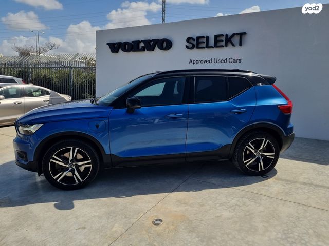 מודעת רכב וולוו XC40 1