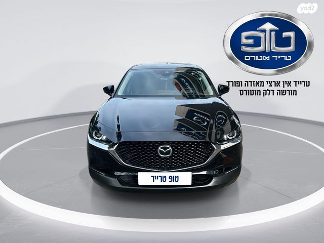 מודעת רכב מאזדה CX-30