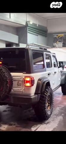 מודעת רכב ג'יפ רנגלר