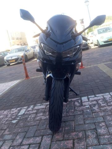 מודעת רכב קאוואסאקי נינג'ה 400