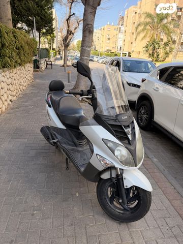 מודעת רכב סאן יאנג ג'וי רייד 200