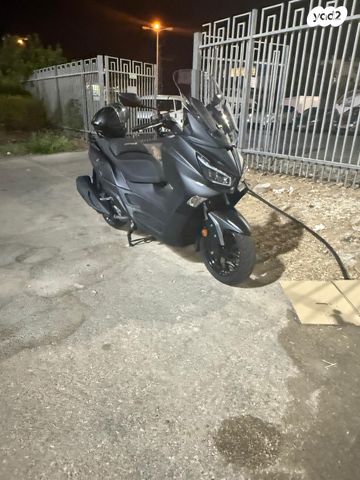 מודעת רכב סאן יאנג ג'וי-מקס Z-250